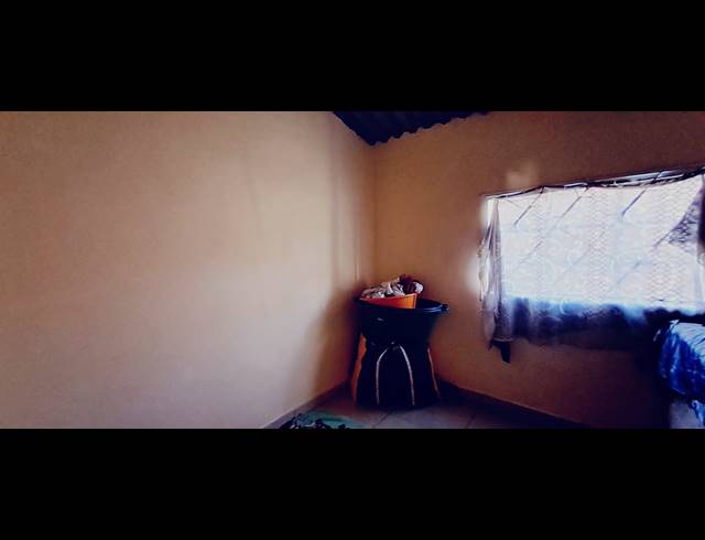 2 BEDROOM FREESTANDING FOR SALE IN EDENDALE N
